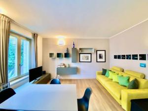 Luxury 2bed-2bath in top location
