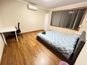 Spacious Queen Room, Auburn - A6