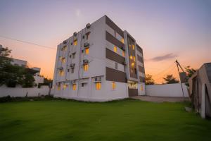 JR Service Apartment