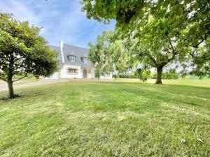 Grande maison familiale 12 pers avec jardin, proche plage Ste Anne