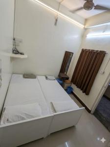hotel poonam