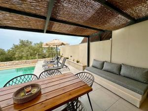 Calmia Fine Living Villas
