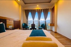 Rock Pine View Cottage & Cafe, Mussoorie - blissful view from rooms