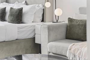 FIRST CLASS Studio Urban Luxe Getaway