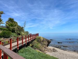 El Océano Infinity - seaview suite, private tunnel access to beach