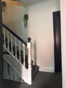 Budget Rooms Lincoln City Centre , Fast WiFi & Self Check in