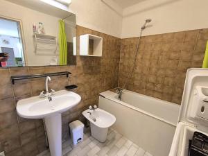 5097 CAP DAGDE - TENNIS VILLAGE - 4 Pers - PKG - PISCINE