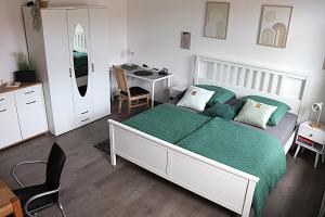 Sei hier Gast - Ferienwohnung Apartment Klosterhof Aschersleben