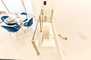 G Luxury Suite Platinum&Gold Red MetroLine to Duomo