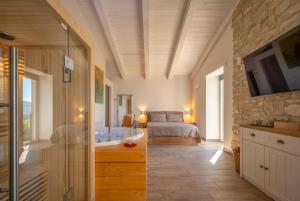 Valle in Fiore Suite - Private Jacuzzi & Sauna - ItalyWeGo