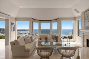 Whale Watch Paradise