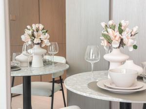 FIRST CLASS Studio High-End Near Circle Mall