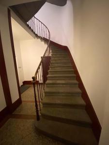 Flat 12-min walk to Bern station