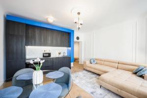 B68 Apartment 28A