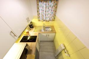 Cute, Little Island Studio Oasis Near Acropolis!