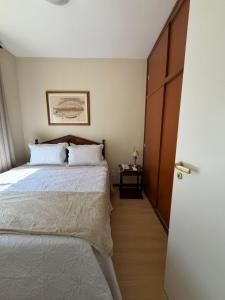 Apto Redecorado em Hotel na Vila Olímpia localização estratégica