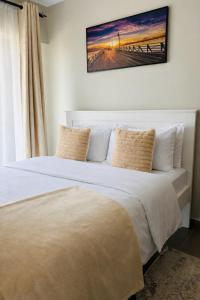 Sleek Cozy Haven - Your Serene Getaway