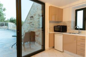 Mani Tsopakas Residences Avli studio