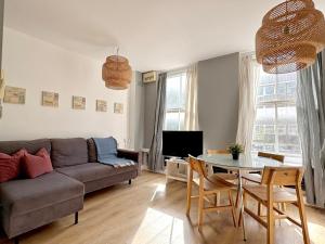Clerkenwell Apartments by PrimeCityHosts