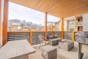 Spring Creek Condo by Canadian Rockies Vacation Rentals