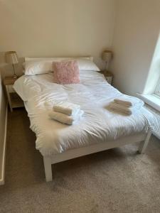 2, The Lodge, Tideswell