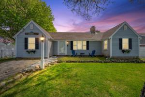 Crosswinds II: Cape Home Near Beach Dog-Friendly