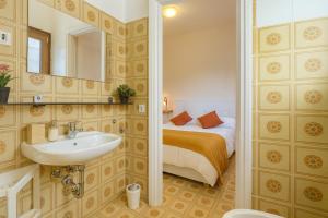 -5 min from BUS stop- Wi-Fi & Relax