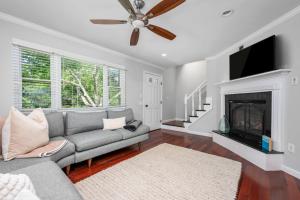 Cape Cod Haven: Cozy Home Near Grays Beach