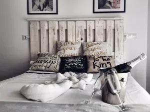 Hostal Ciempozuelos, cerca del Parque Warner y Madrid - 圣马丁德拉韦加