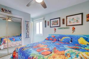 Walk to Beach, IndoorOutdoor Pools, Steps to Grocery