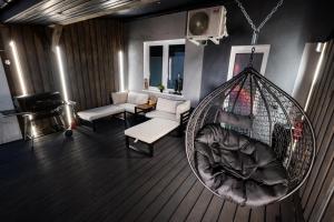 BDSM room Bydgoszcz z jacuzzi, dużym tarasem i sauną