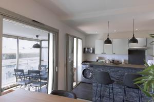 Îles Marghon - Terrace sea view, 10mn from Palais, close to city center