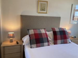 NELL GWYNN HOUSE - Panoramic Two Bedroom Apartment