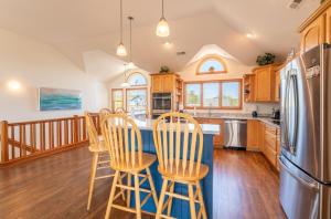 Seventh Heaven - Corolla, Ocean Sands, 500 Yds to Beach, Pool, Hot Tub, Pool Table, Flex Stays, Pets OK
