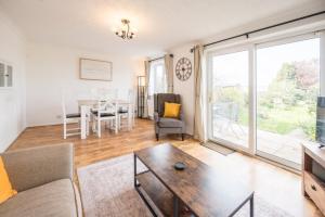 Spacious 3BR Contractors Stay