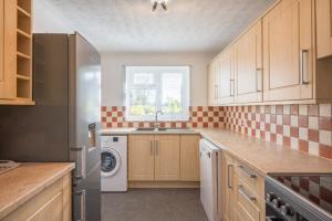 Spacious 3BR Contractors Stay