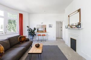 Central Brighton 1 Bedroom Apartment
