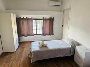 Acceso rapido a autovia, Parking frente al piso