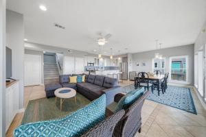 Beachfront Bliss with Views from Every Room
