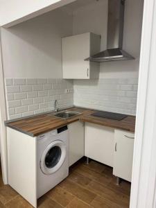 Apartamento comodo, Cerca autovia y parking facil