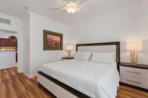Tuscana Resort Serene 2BR Condo with Resort Amenities