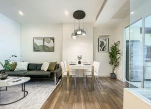 Near BTS l Central Sukhumvit l Pool and Garden l Sontana