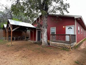 Spacious 3BR 3BA Sleeps 10 5 Min to River Walk