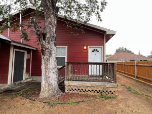 Spacious 3BR 3BA Sleeps 10 5 Min to River Walk