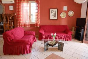 Villa con Giardino di 2000mq al Plemmirio - 400m dal Mare