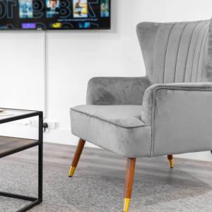 Stylish Two Bed Apartment - Balcony - Parking - Netflix 4MC