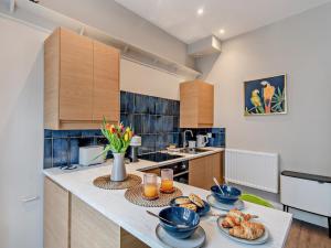 1 Bed in Tenby oc-95995