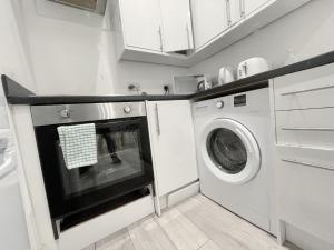 Modern Montgomery Apartment