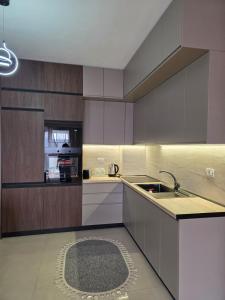N6 Apartment