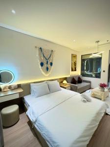 Kay Homestay 2112A Holiday Hạ Long View Biển Ngắm Pháo Hoa Nội Thất Cao Cấp
